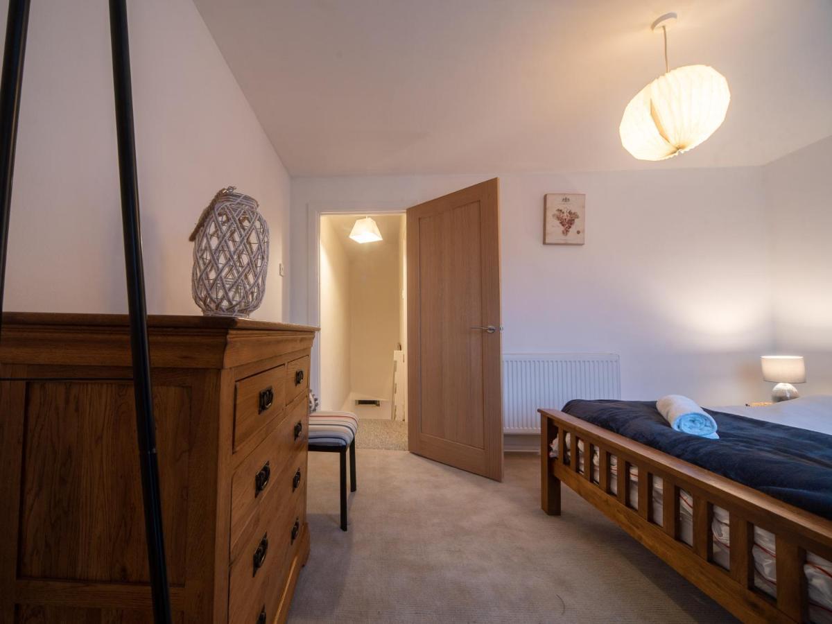 Апартаменты Castle View - Flat In Mumbles - Free Parking Oystermouth Экстерьер фото